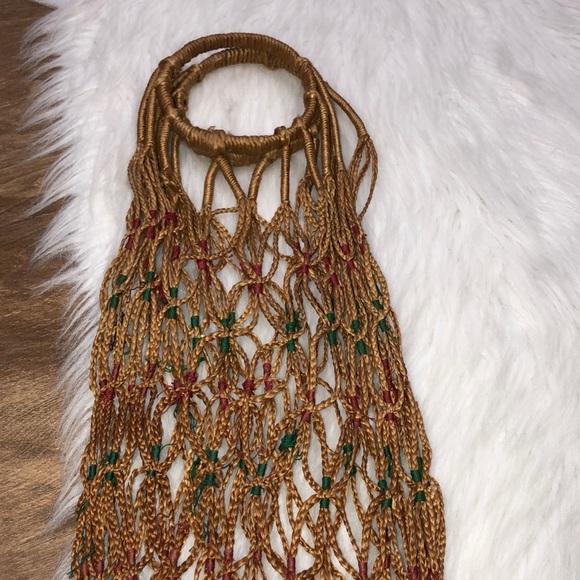 Beautiful straw woven boho tassel plant hanger - Picture 4 of 5